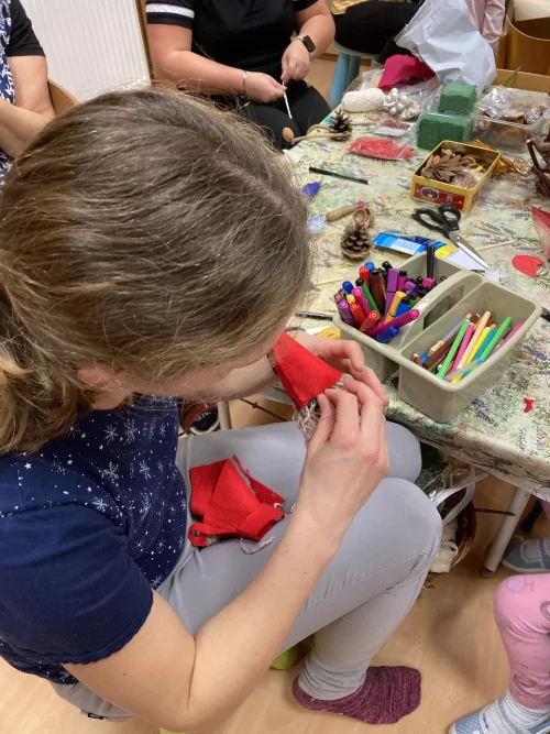 Fotogalerie MŠ Červená Hora - Vánoční dílna s rodiči 2024, foto 16/19