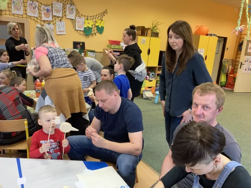 Fotogalerie MŠ Červená Hora - Jarní dílny s rodiči, foto 2/11