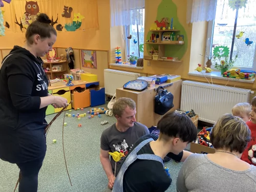 Fotogalerie MŠ Červená Hora - Jarní dílny s rodiči, foto 9/11