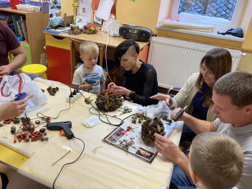 Fotogalerie MŠ Červená Hora - Dílna s rodiči- Ježek, foto 8/15