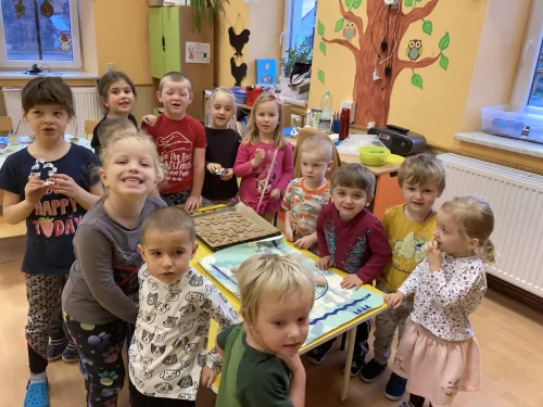 Fotogalerie MŠ Červená Hora - Pečeme a zdobíme perníčky, foto 5/9