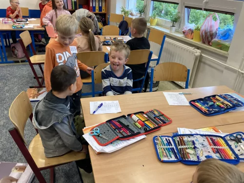 Fotogalerie MŠ Červená Hora - Předškoláci ve škole u prvňáčků v Červeném Kostelci, foto 10/30