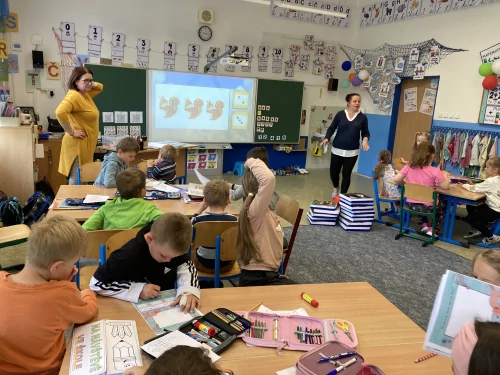 Fotogalerie MŠ Červená Hora - Předškoláci ve škole u prvňáčků v Červeném Kostelci, foto 20/30