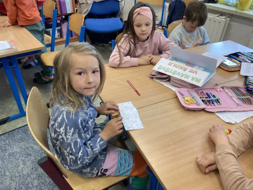 Fotogalerie MŠ Červená Hora - Předškoláci ve škole u prvňáčků v Červeném Kostelci, foto 21/30