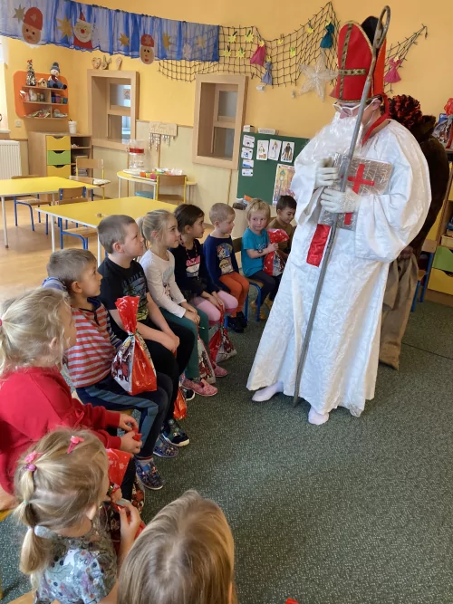 Fotogalerie MŠ Červená Hora - Mikuláš s čertem, foto 24/24