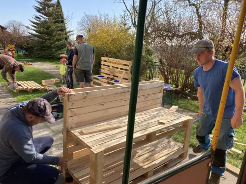 Fotogalerie MŠ Červená Hora - Dílna s tatínky-kuchyňka a ponk, foto 10/15