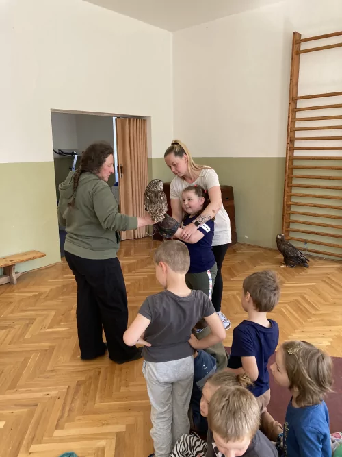 Fotogalerie MŠ Červená Hora - Dravci paní Mazúchové v MŠ, foto 9/22