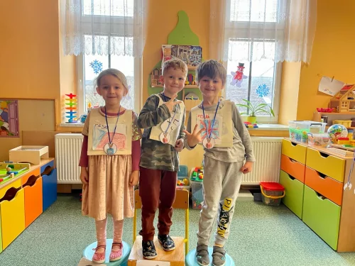 Fotogalerie MŠ Červená Hora - Zimní hry, foto 5/5