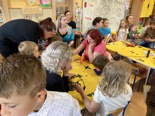 Fotogalerie MŠ Červená Hora - Besídka pro maminky, foto 2/19