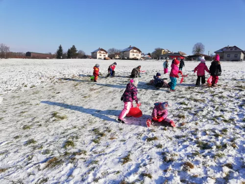 Fotogalerie MŠ Červená Hora - Hurá sníh - 7.ledna, foto 2/9