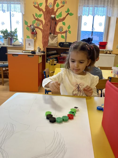 Fotogalerie MŠ Červená Hora - Naše tělo-zdraví, foto 9/28