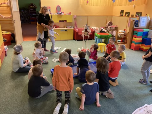 Fotogalerie MŠ Červená Hora - Naše tělo-zdraví, foto 10/28