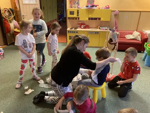 Fotogalerie MŠ Červená Hora - Naše tělo-zdraví, foto 26/28