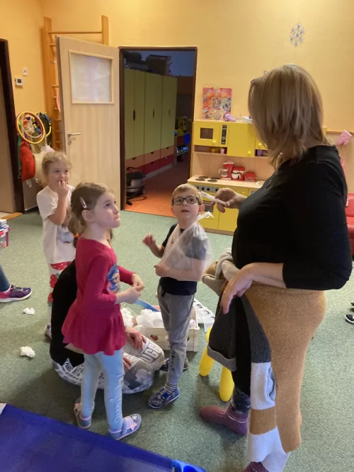 Fotogalerie MŠ Červená Hora - Naše tělo-zdraví, foto 27/28