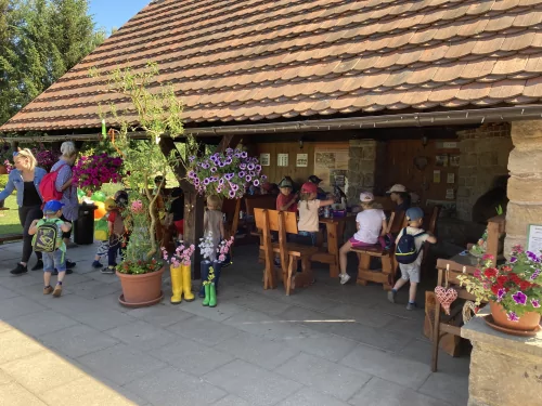 Fotogalerie MŠ Červená Hora - Výlet Broumov Wenet, foto 3/32