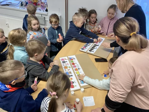 Fotogalerie MŠ Červená Hora - Výlet Domino Hronov, foto 10/28