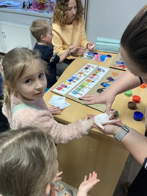 Fotogalerie MŠ Červená Hora - Výlet Domino Hronov, foto 15/28