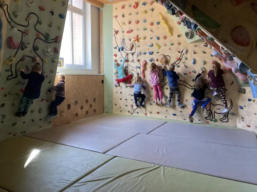 Fotogalerie MŠ Červená Hora - Výlet Domino Hronov, foto 27/28