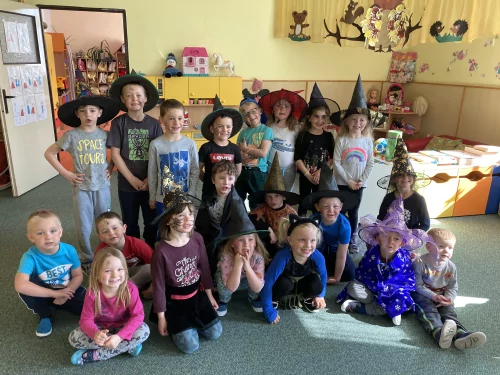 Fotogalerie MŠ Červená Hora - Čarodějnice 2021, foto 3/16