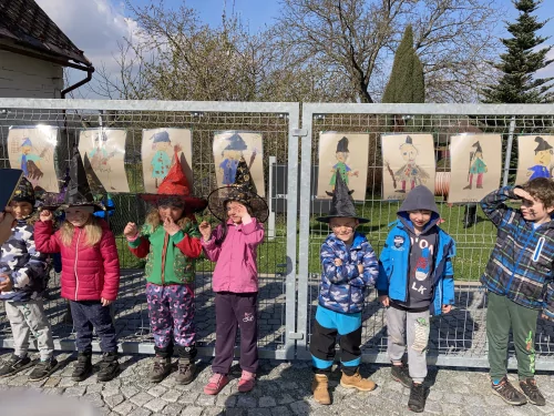 Fotogalerie MŠ Červená Hora - Čarodějnice 2021, foto 6/16