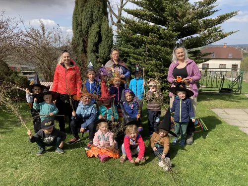 Fotogalerie MŠ Červená Hora - Čarodějnice 2022, foto 2/10