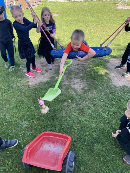 Fotogalerie MŠ Červená Hora - Čarodějnice 2025, foto 35/52