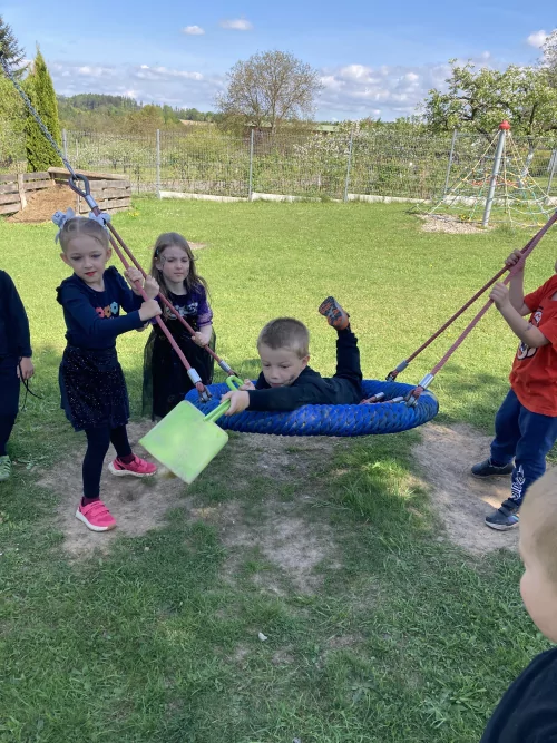 Fotogalerie MŠ Červená Hora - Čarodějnice 2025, foto 36/52