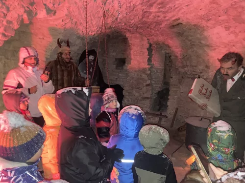 Fotogalerie MŠ Červená Hora - Za čerty na hradě Vizmburku, foto 11/27