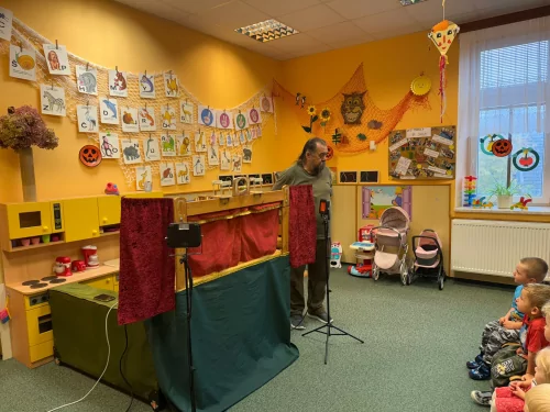 Fotogalerie MŠ Červená Hora - Divadlo Polehňa - Neposlušná kůzlátka, foto 7/9