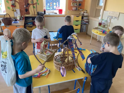 Fotogalerie MŠ Červená Hora - Koledování 2025, foto 4/8