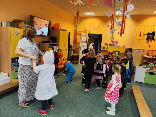 Fotogalerie MŠ Červená Hora - Karneval 2023, foto 7/21