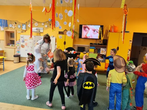 Fotogalerie MŠ Červená Hora - Karneval 2023, foto 8/21