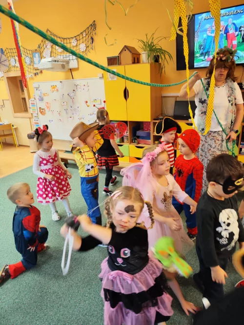 Fotogalerie MŠ Červená Hora - Karneval 2023, foto 11/21