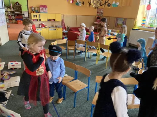 Fotogalerie MŠ Červená Hora - Karneval 2022, foto 15/15