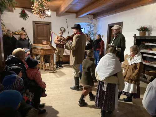 Fotogalerie MŠ Červená Hora - Advent v Ratibořicích, foto 13/25