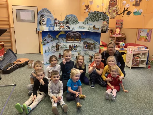 Fotogalerie MŠ Červená Hora - Vánoční představení - Sněhulák Zlobílek a Cesta do Betléma, foto 9/10