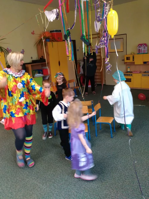 Fotogalerie MŠ Červená Hora - Hurá je tu karneval - únor, foto 10/10