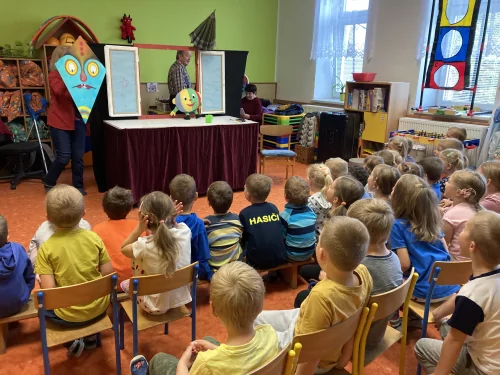 Fotogalerie MŠ Červená Hora - Pravěk a MDD s MŠ Studánka, foto 10/25