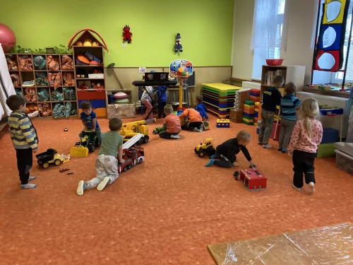 Fotogalerie MŠ Červená Hora - Pravěk a MDD s MŠ Studánka, foto 23/25