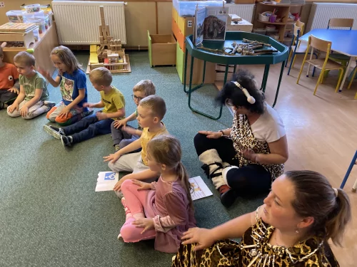 Fotogalerie MŠ Červená Hora - Pravěk a MDD s MŠ Studánka, foto 25/25