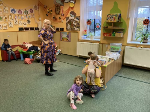 Fotogalerie MŠ Červená Hora - Dílna s rodiči-Podzimní dýně, foto 10/19