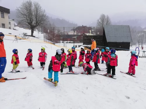 Fotogalerie MŠ Červená Hora - Lyžařský kurz - Jánské Lázně, březen, foto 10/26