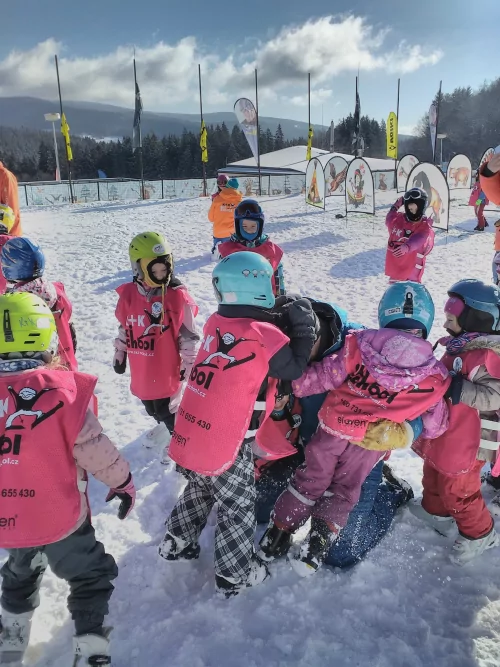 Fotogalerie MŠ Červená Hora - Lyžařský kurz - Jánské Lázně, březen, foto 13/26