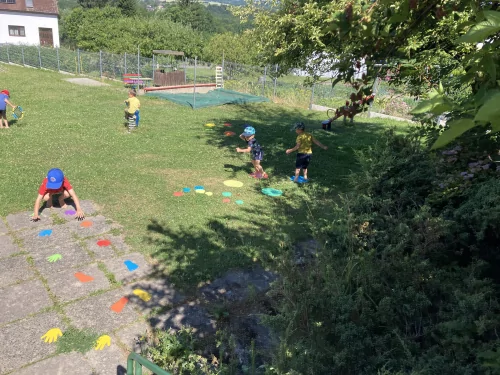 Fotogalerie MŠ Červená Hora - Červnové střípky-výstava 130. let SDH Červená Hora, Projekt se Sokolem do života a hry na zahradě, foto 13/17