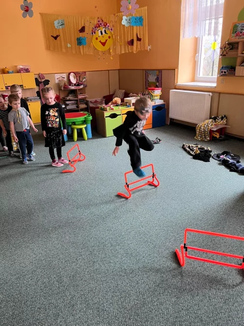 Fotogalerie MŠ Červená Hora - Čarodějnice 2024, foto 12/19