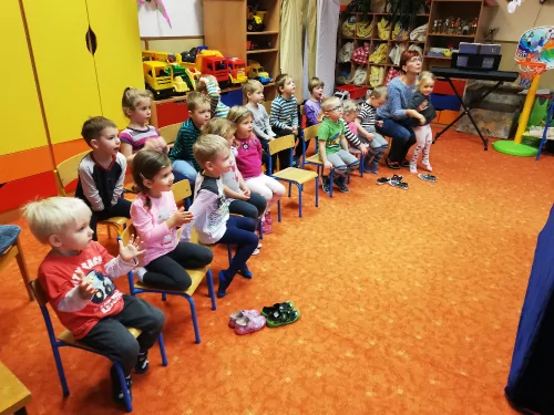 Fotogalerie MŠ Červená Hora - Divadlo v MŠ- podzim, foto 10/10