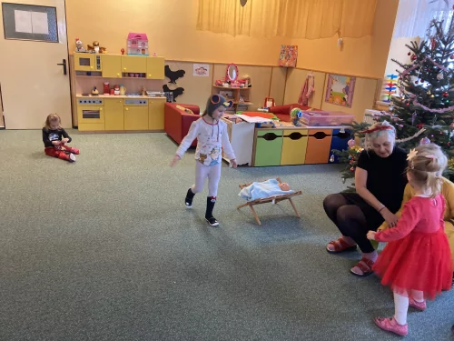 Fotogalerie MŠ Červená Hora - Nadílka v naší školce, foto 9/15