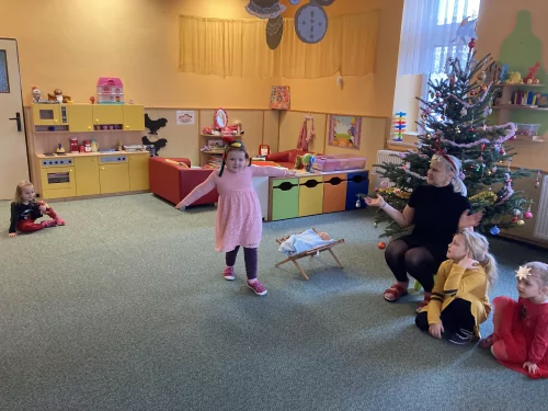 Fotogalerie MŠ Červená Hora - Nadílka v naší školce, foto 10/15