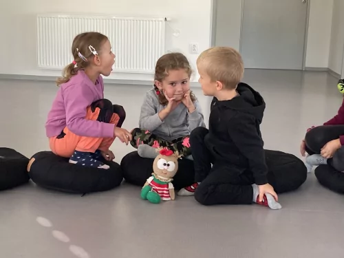 Fotogalerie MŠ Červená Hora - Dopoledne na dopravním hřišti v Náchodě, foto 3/35