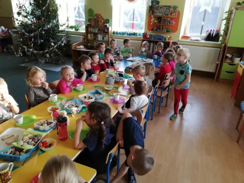 Fotogalerie MŠ Červená Hora - Vánoční nadílka - 17. prosinec, foto 4/11
